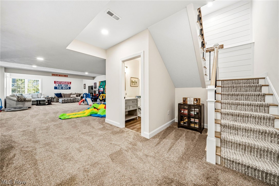 587 Magnolia Court Mayfield OH 44143