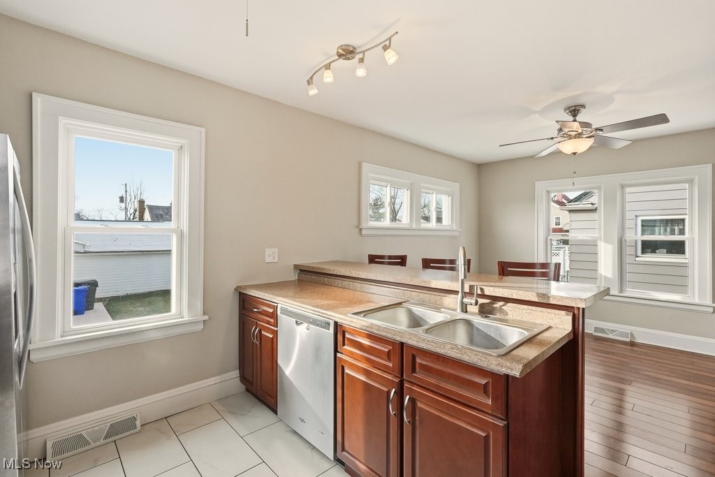 7128 Marcelline Court Cuyahoga Heights OH 44125