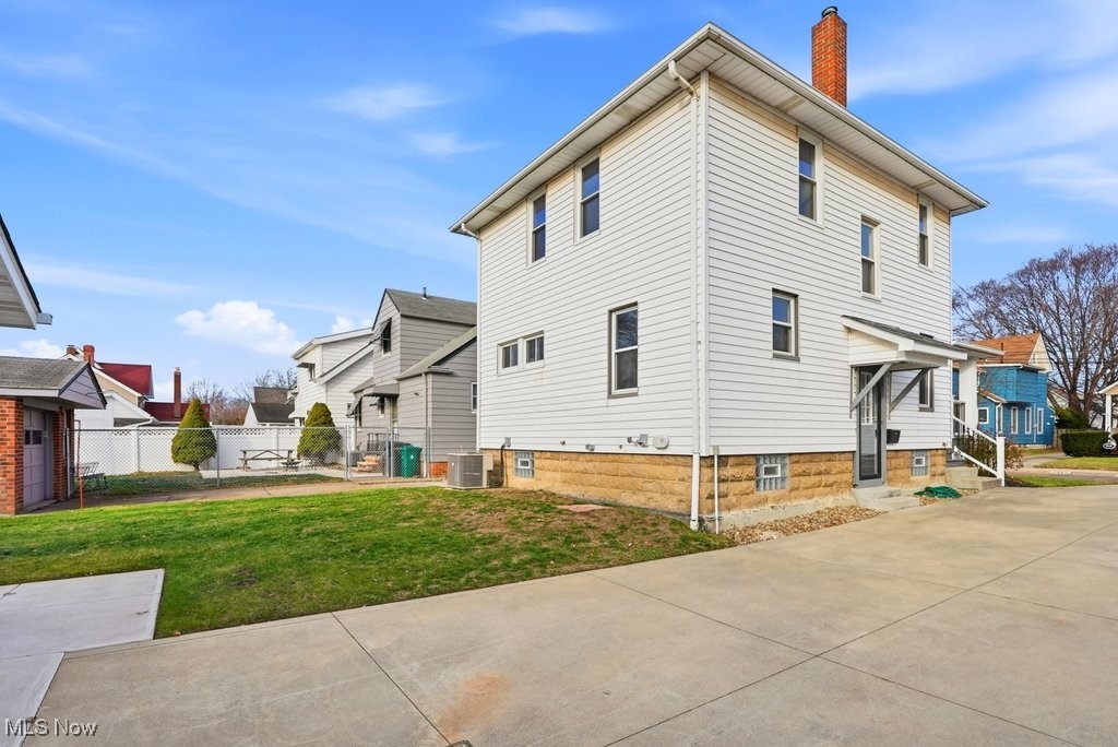 7128 Marcelline Court Cuyahoga Heights OH 44125