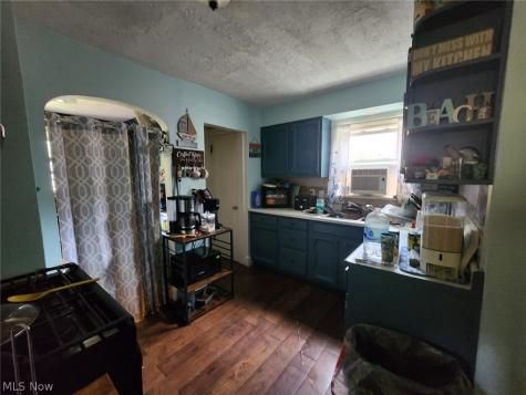 932 Hardesty Boulevard Akron OH 44320