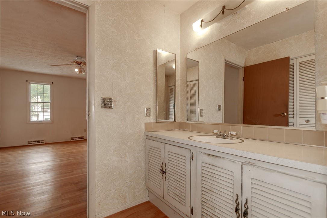 2218 Croydon Road Twinsburg OH 44087