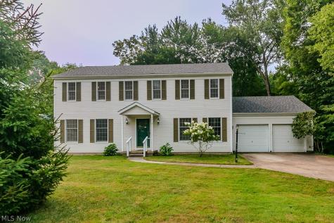 2218 Croydon Road Twinsburg OH 44087