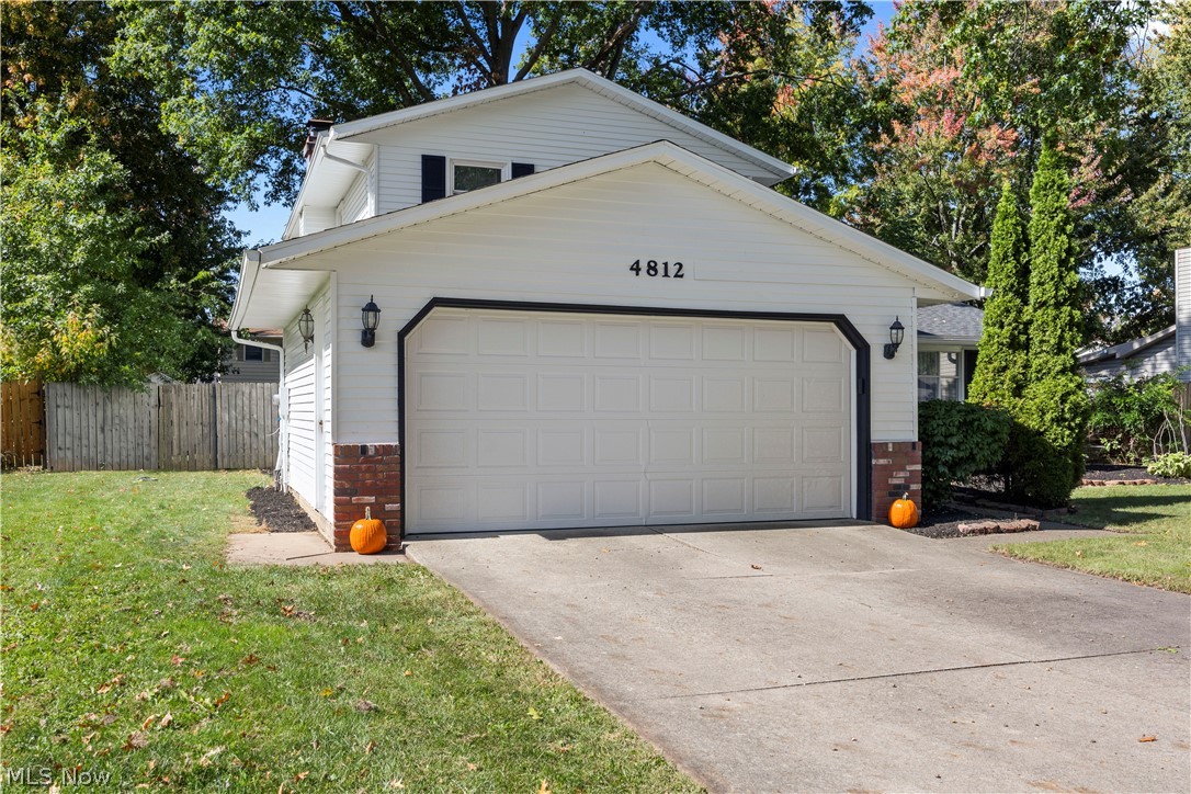 4812 Briarwood Drive Lorain OH 44053