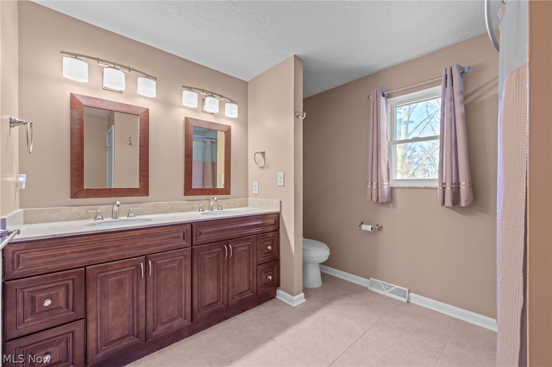25684 Hidden Acres Drive Westlake OH 44145