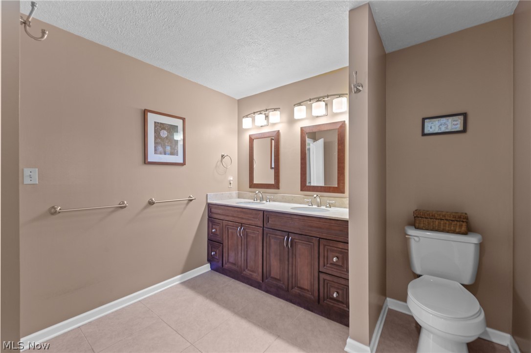 25684 Hidden Acres Drive Westlake OH 44145