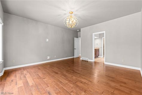 4056 Glenmoor Road NW Canton OH 44718