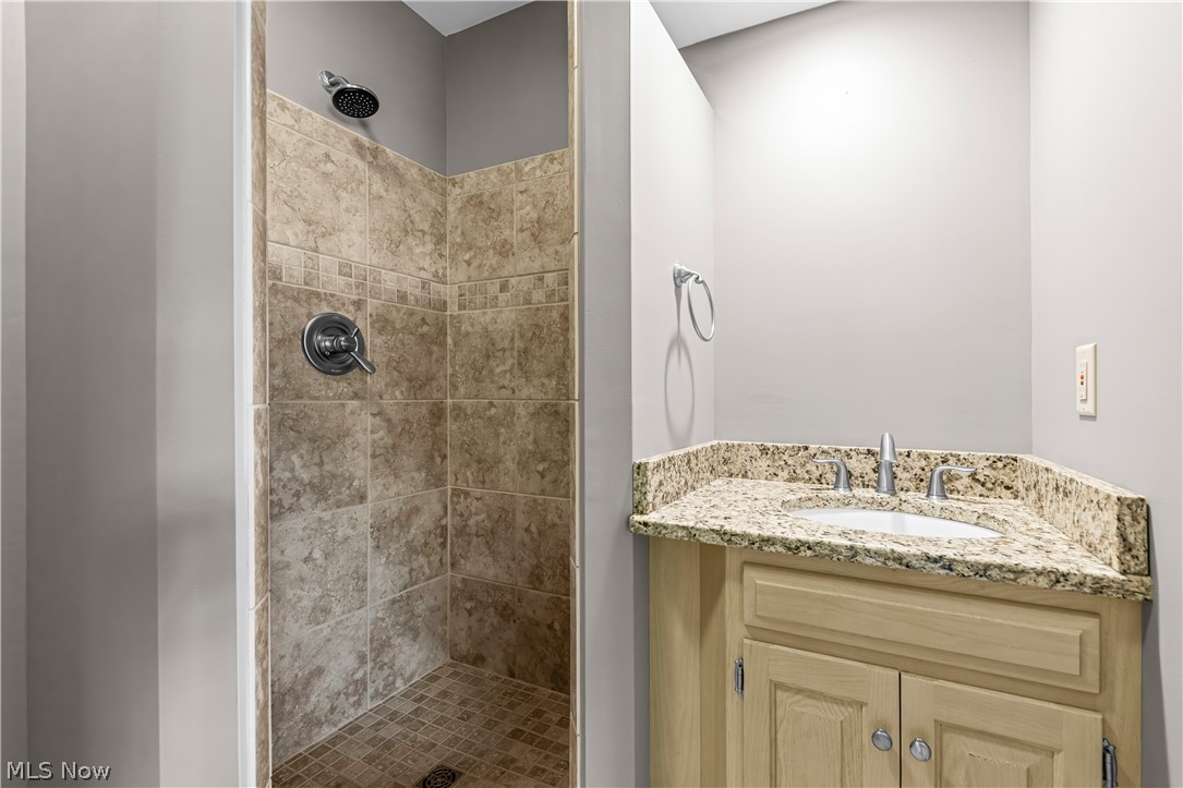 4056 Glenmoor Road NW Canton OH 44718