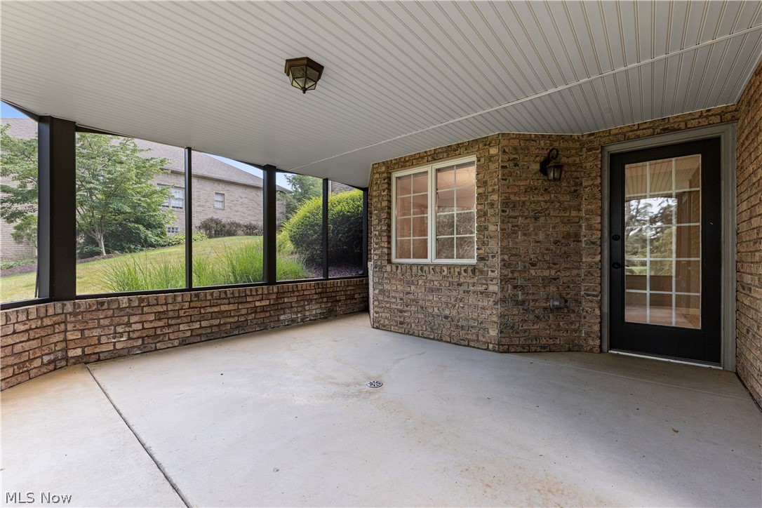 4056 Glenmoor Road NW Canton OH 44718