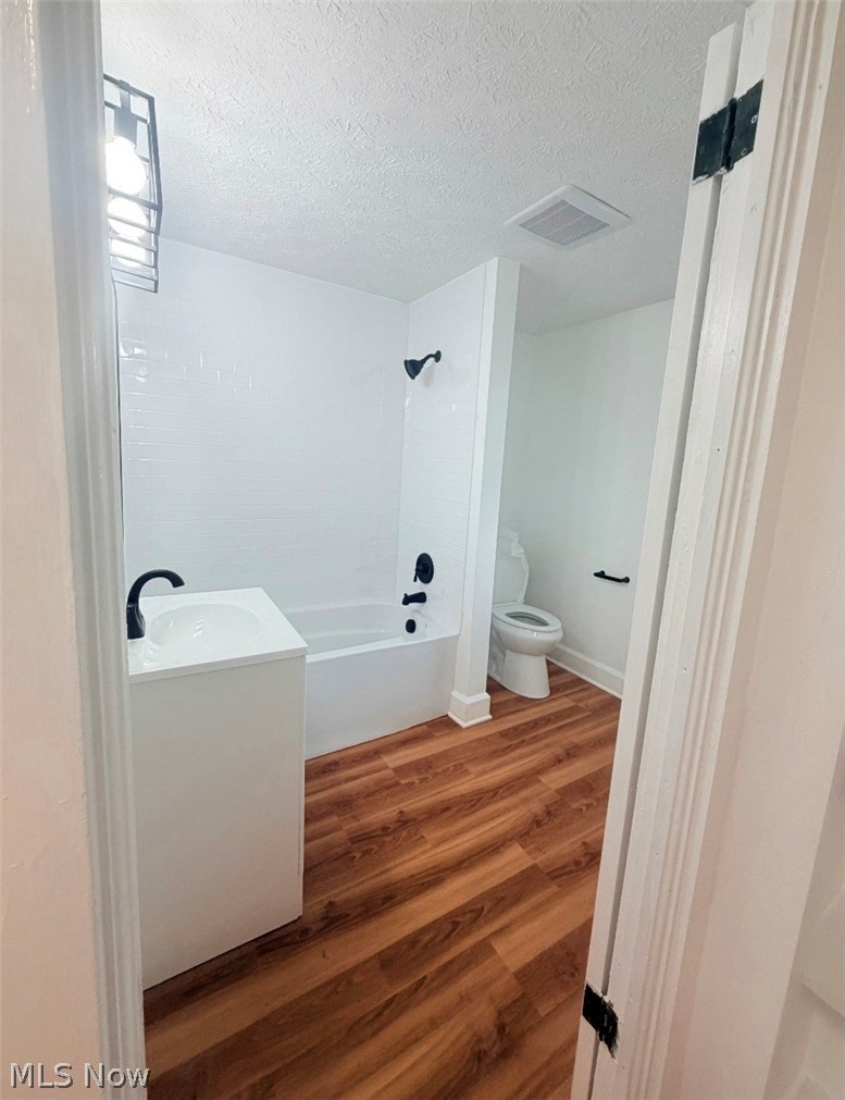 2520 8th Street NE Canton OH 44704