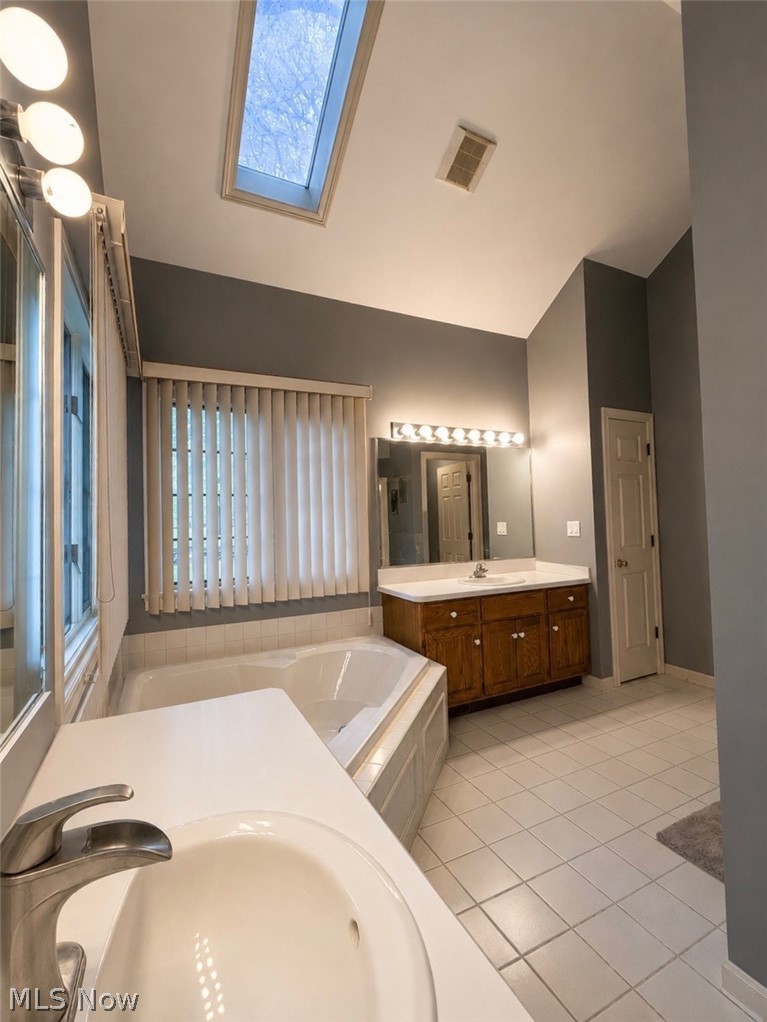136 Jade Circle Canfield OH 44406