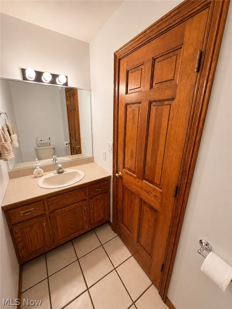 136 Jade Circle Canfield OH 44406