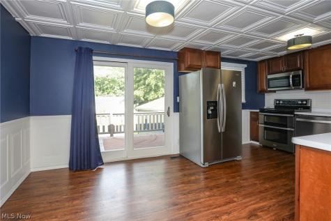 1073 Sunnywood Lane Ravenna OH 44266