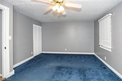 1073 Sunnywood Lane Ravenna OH 44266