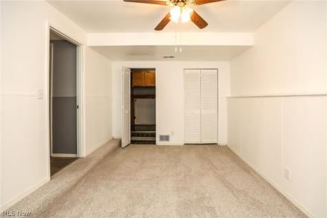 1073 Sunnywood Lane Ravenna OH 44266