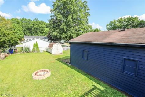 1073 Sunnywood Lane Ravenna OH 44266