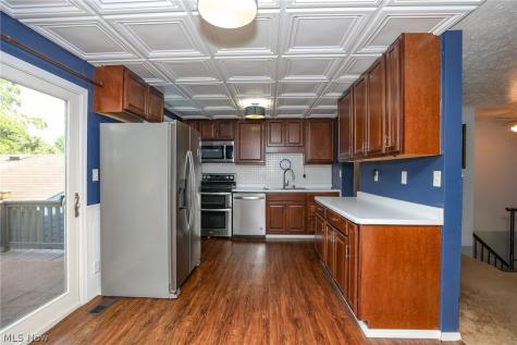 1073 Sunnywood Lane Ravenna OH 44266