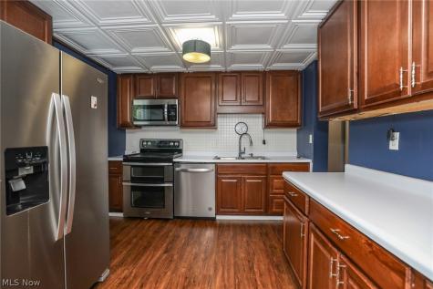 1073 Sunnywood Lane Ravenna OH 44266