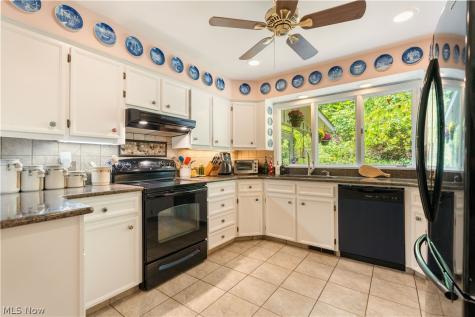 7671 W Lake Boulevard Kent OH 44240