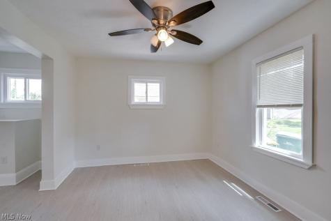 5141 Clement Avenue Maple Heights OH 44137