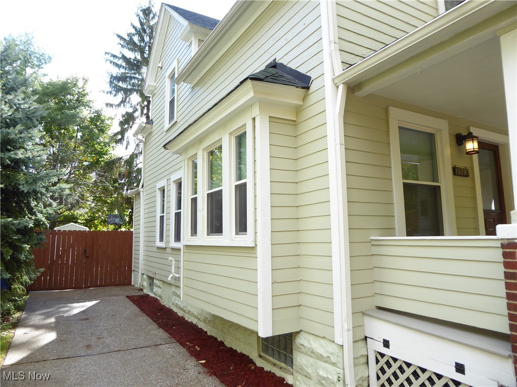 3923 Pensacola Cleveland OH 44109