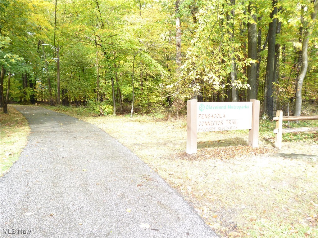3923 Pensacola Cleveland OH 44109
