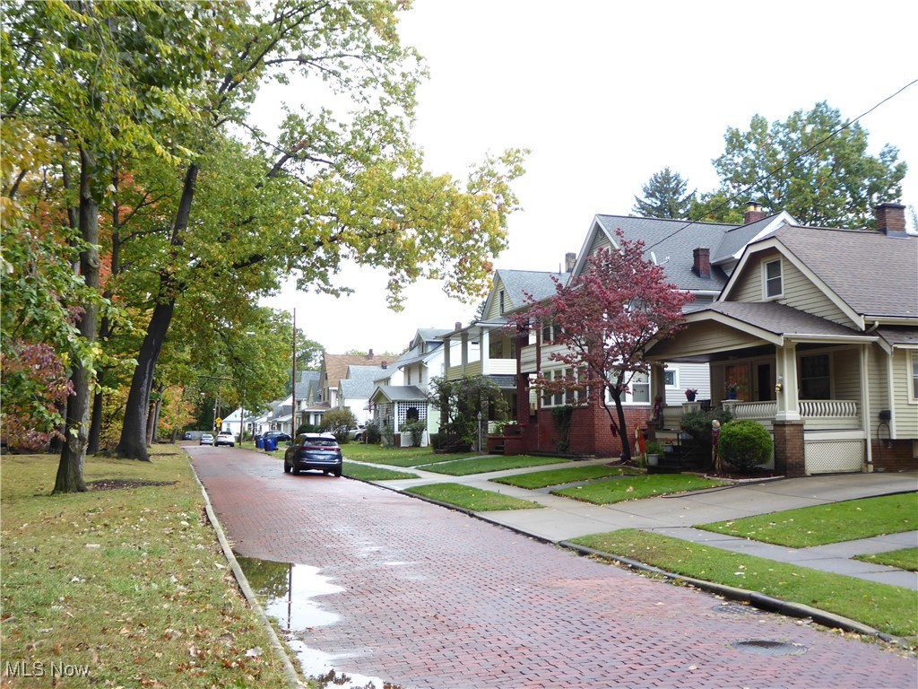 3923 Pensacola Cleveland OH 44109