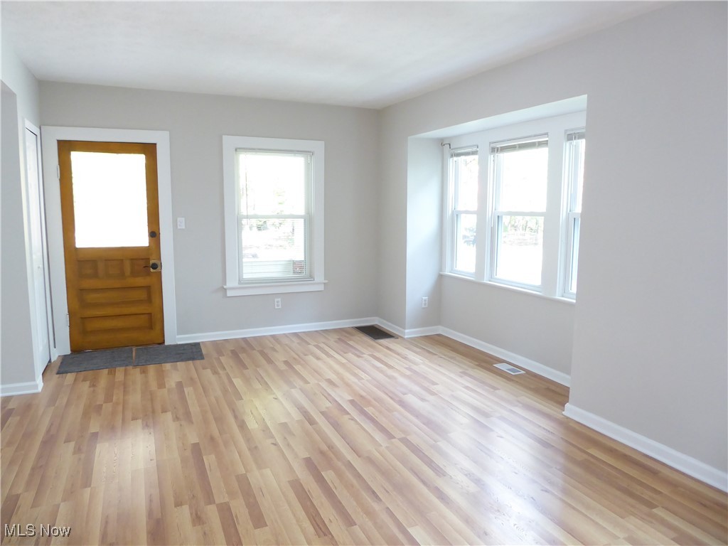 3923 Pensacola Cleveland OH 44109