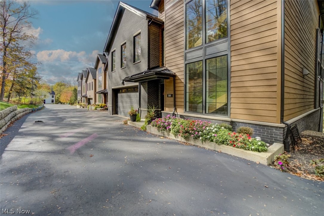 188 Cleveland Street Chagrin Falls OH 44022
