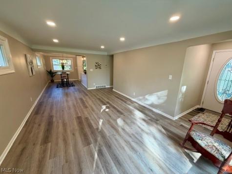 6574 Mandalay Drive Parma Heights OH 44130