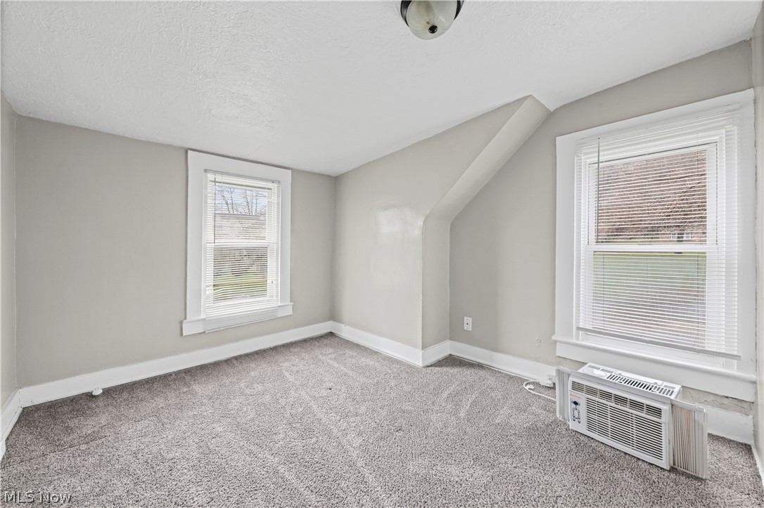 529 Bina Avenue Akron OH 44314