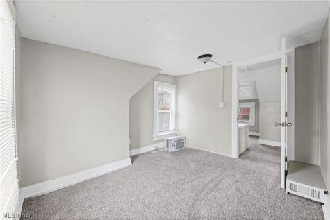 529 Bina Avenue Akron OH 44314