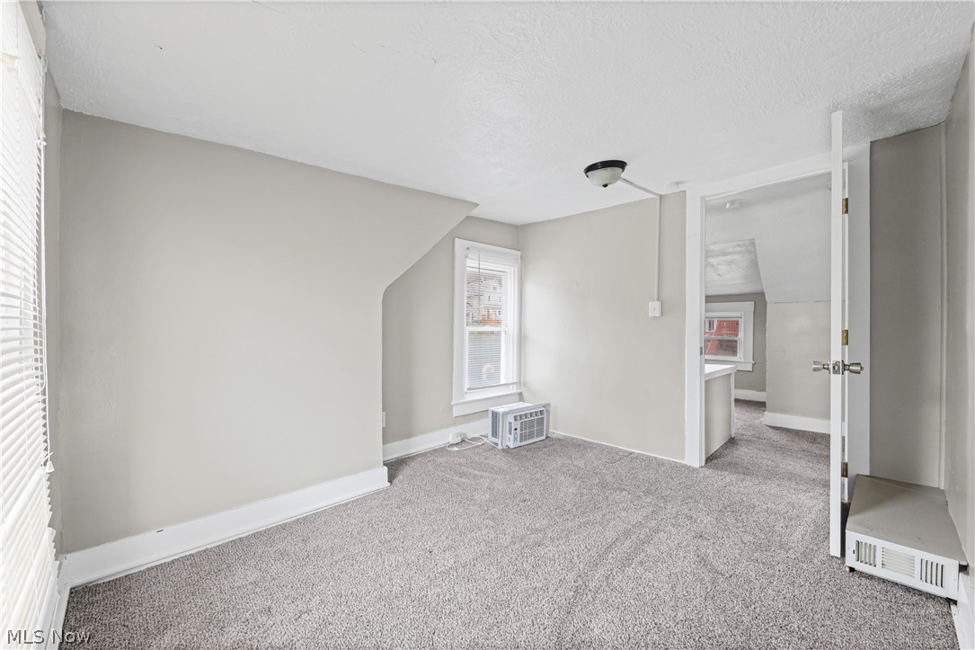 529 Bina Avenue Akron OH 44314