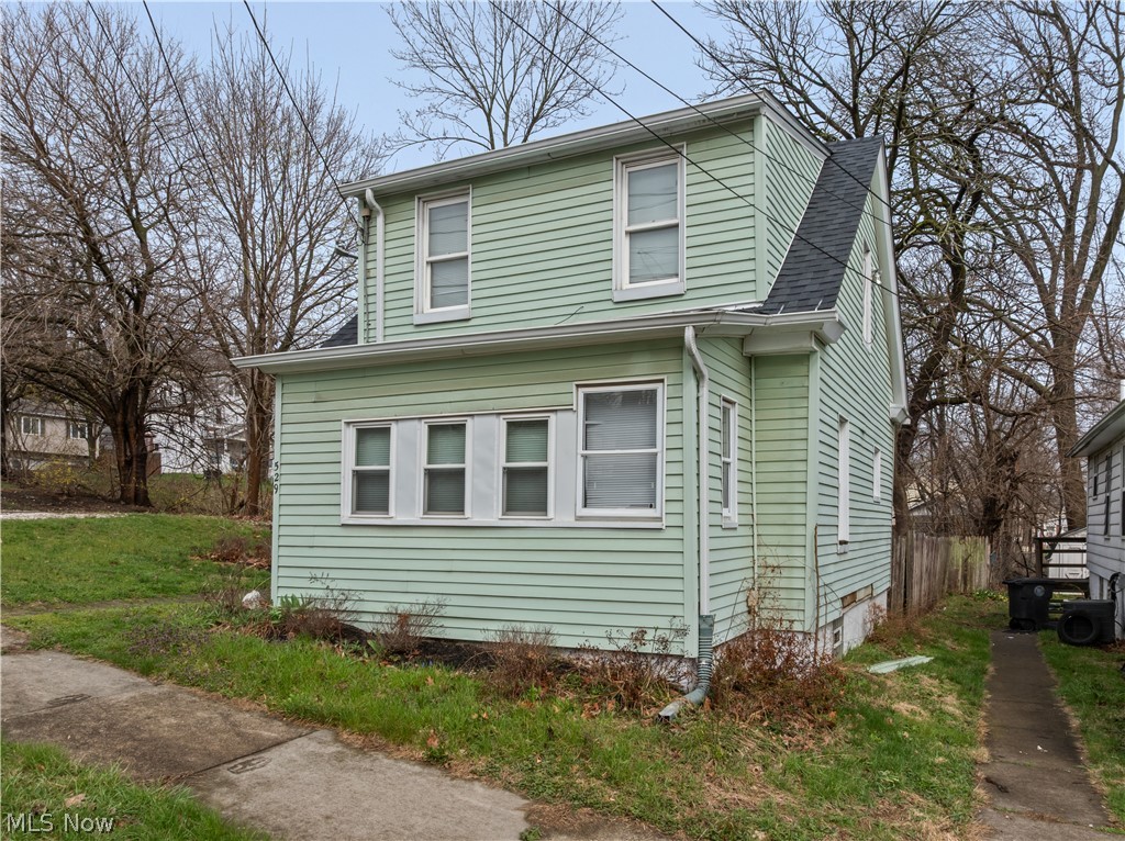 529 Bina Avenue Akron OH 44314