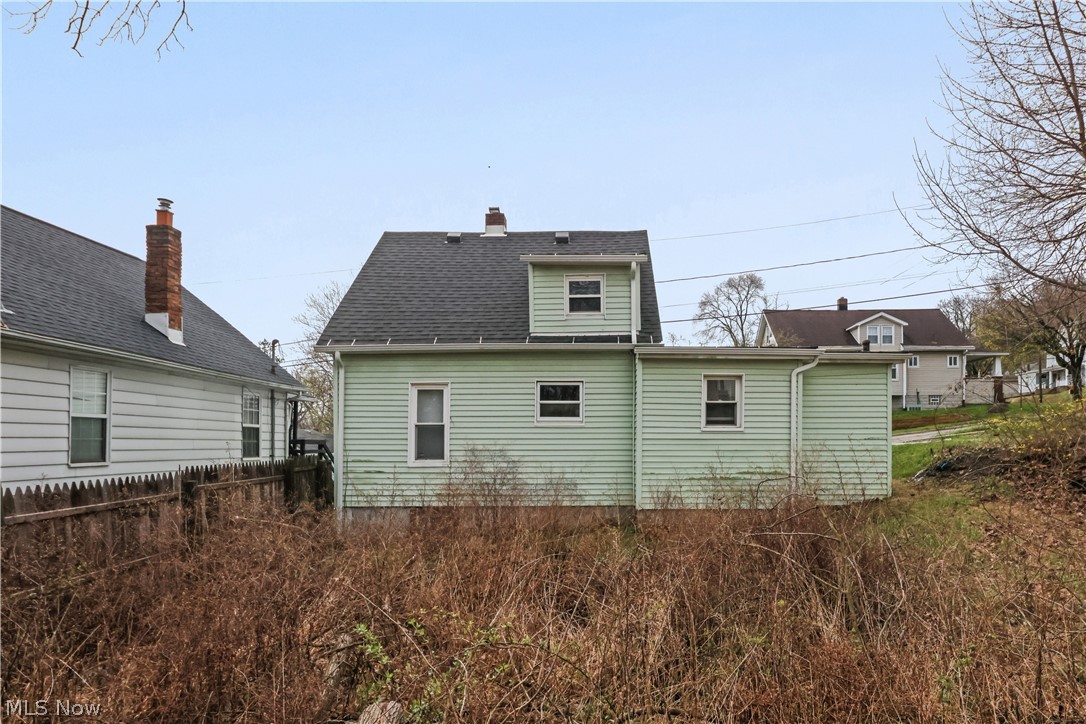 529 Bina Avenue Akron OH 44314