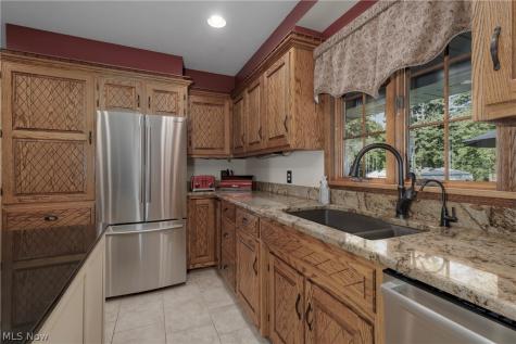 1700 Kenyon Avenue SW Massillon OH 44647