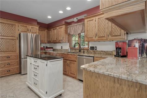 1700 Kenyon Avenue SW Massillon OH 44647