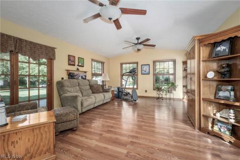 1700 Kenyon Avenue SW Massillon OH 44647
