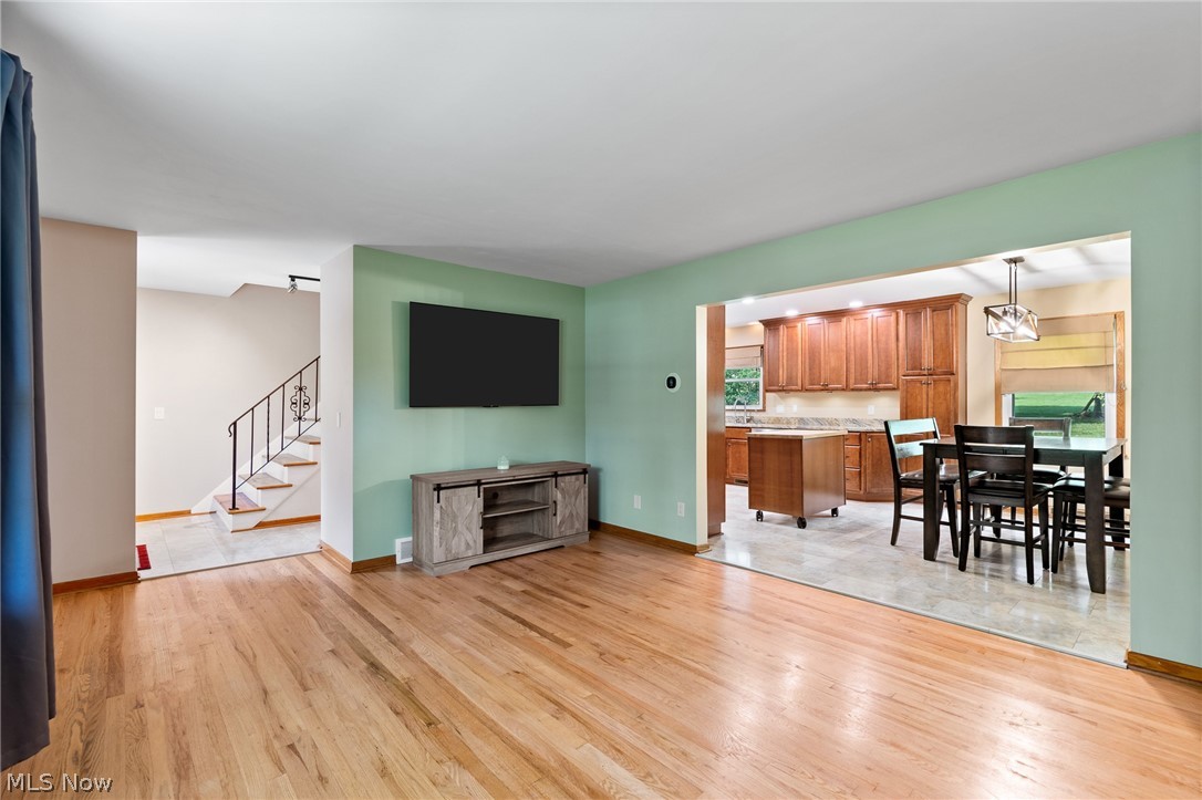 4618 S Arlington Road Green OH 44685