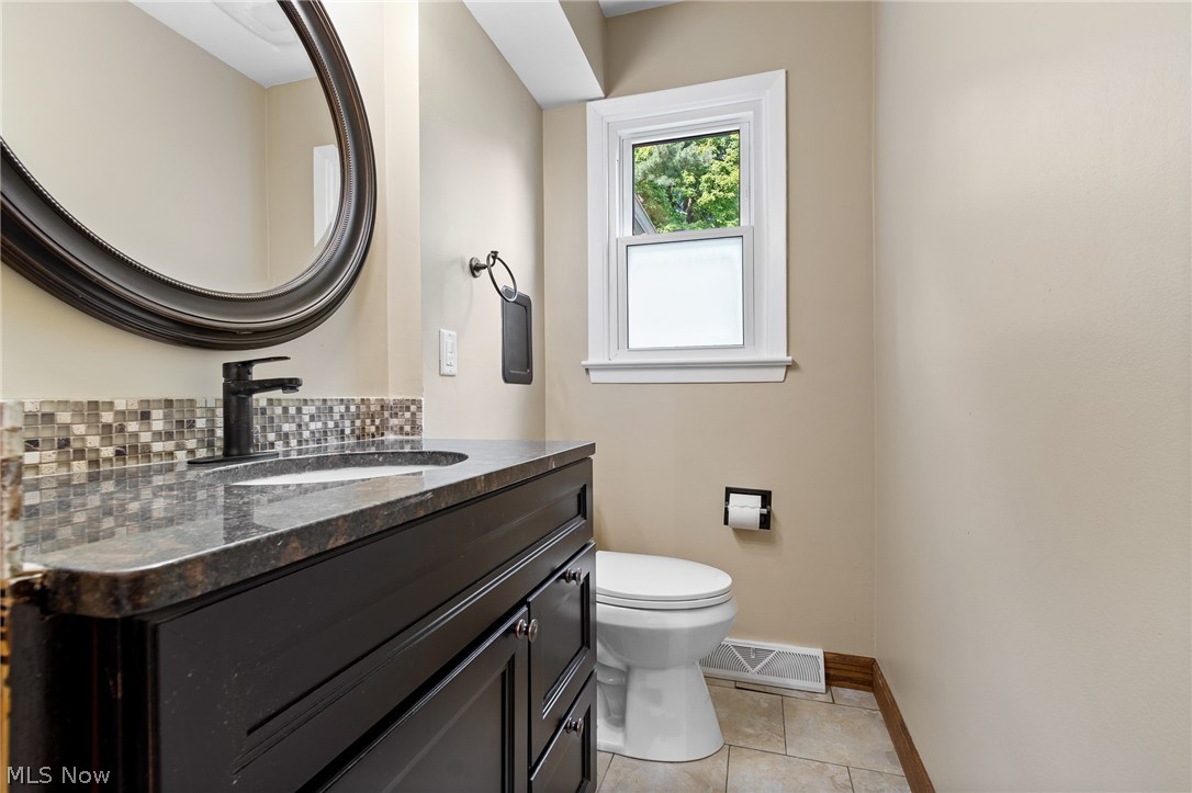 4618 S Arlington Road Green OH 44685