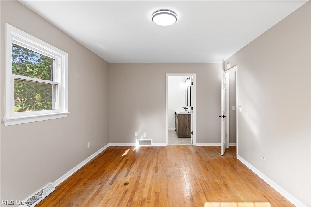 4618 S Arlington Road Green OH 44685