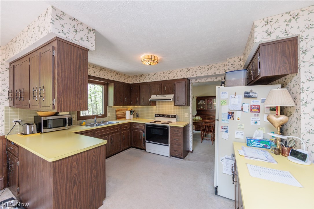 94 Pinecrest Drive Bedford OH 44146
