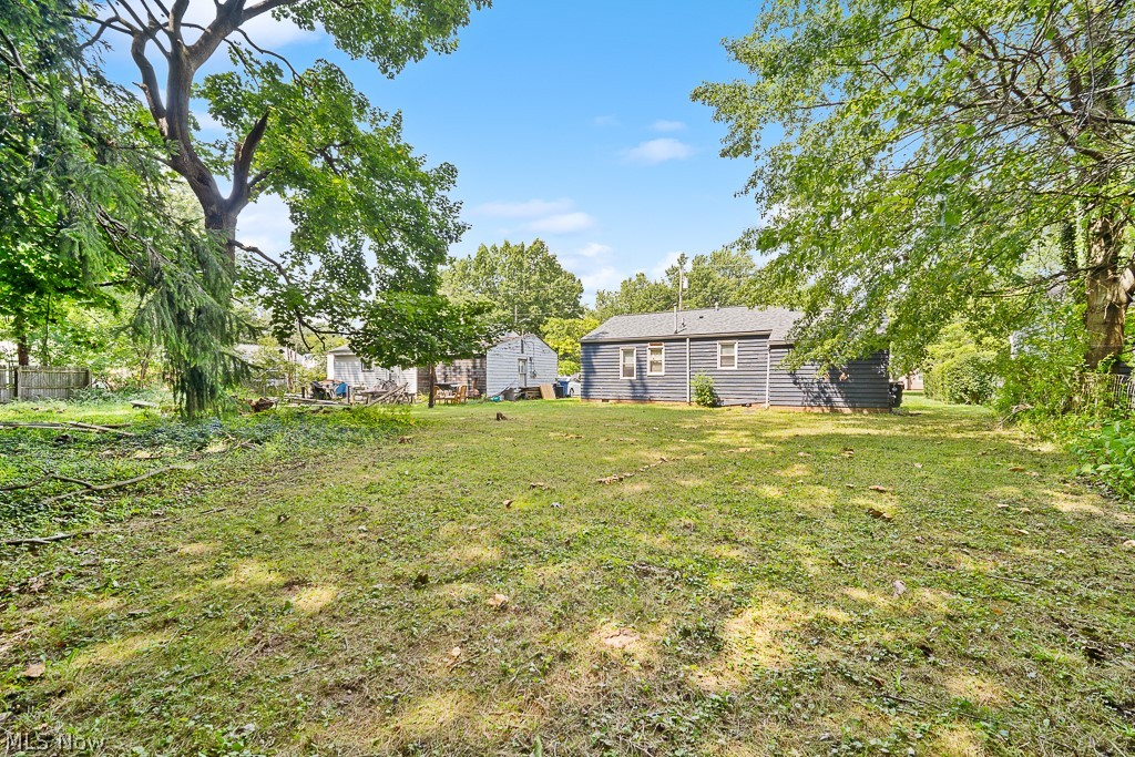 2326 Greenvale Road Cleveland OH 44121