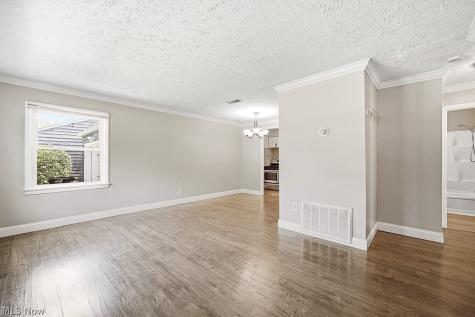2326 Greenvale Road Cleveland OH 44121