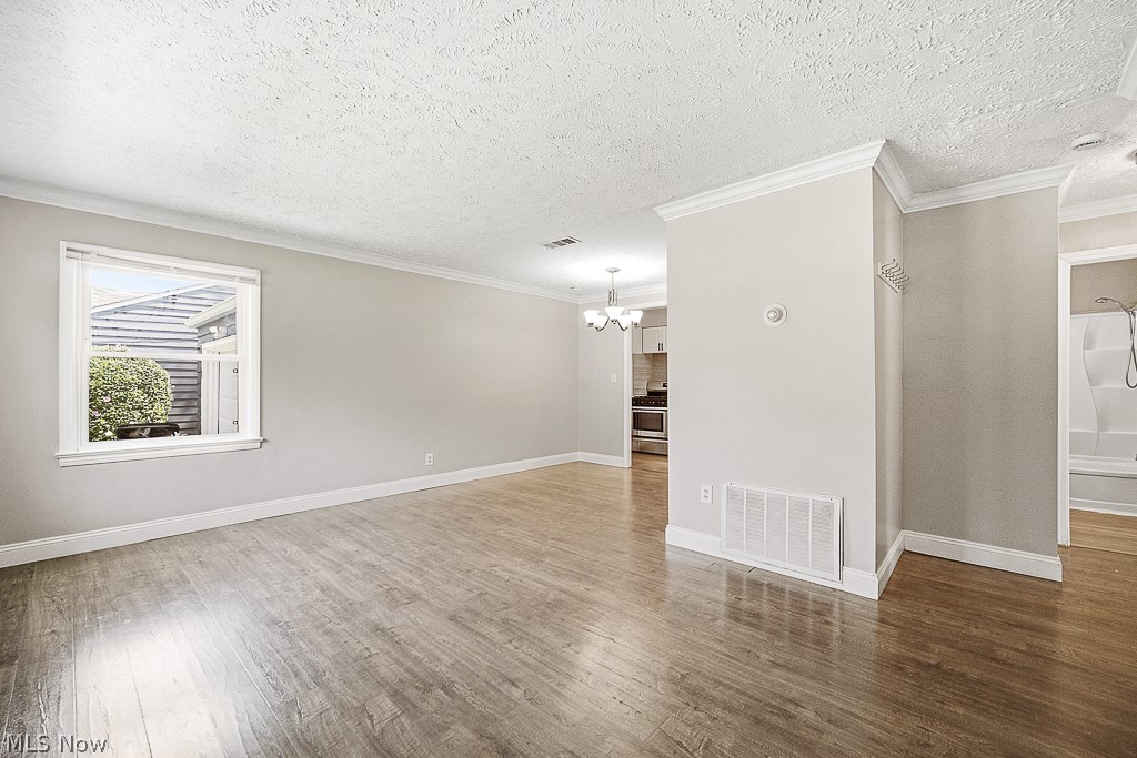 2326 Greenvale Road Cleveland OH 44121