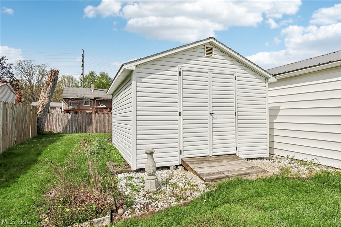 1377 E 28th Street Ashtabula OH 44004