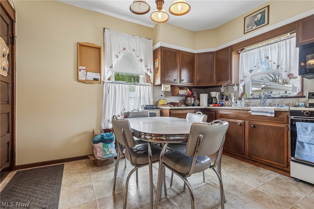 1377 E 28th Street Ashtabula OH 44004