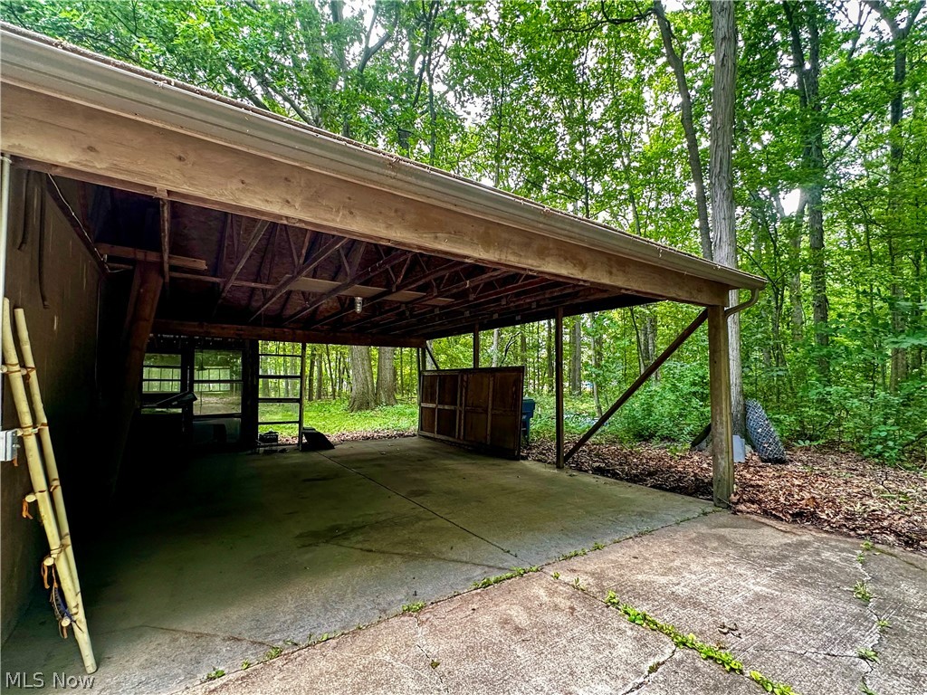 340 Tibbetts Wick Road Girard OH 44420