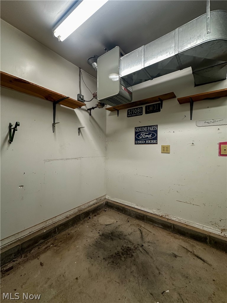 340 Tibbetts Wick Road Girard OH 44420