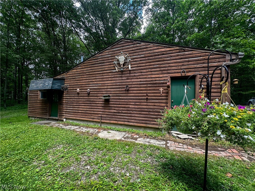 340 Tibbetts Wick Road Girard OH 44420