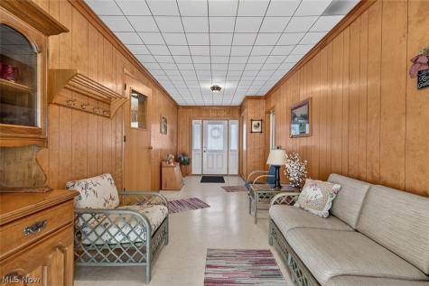 9015 Mapleton Street SE East Canton OH 44730